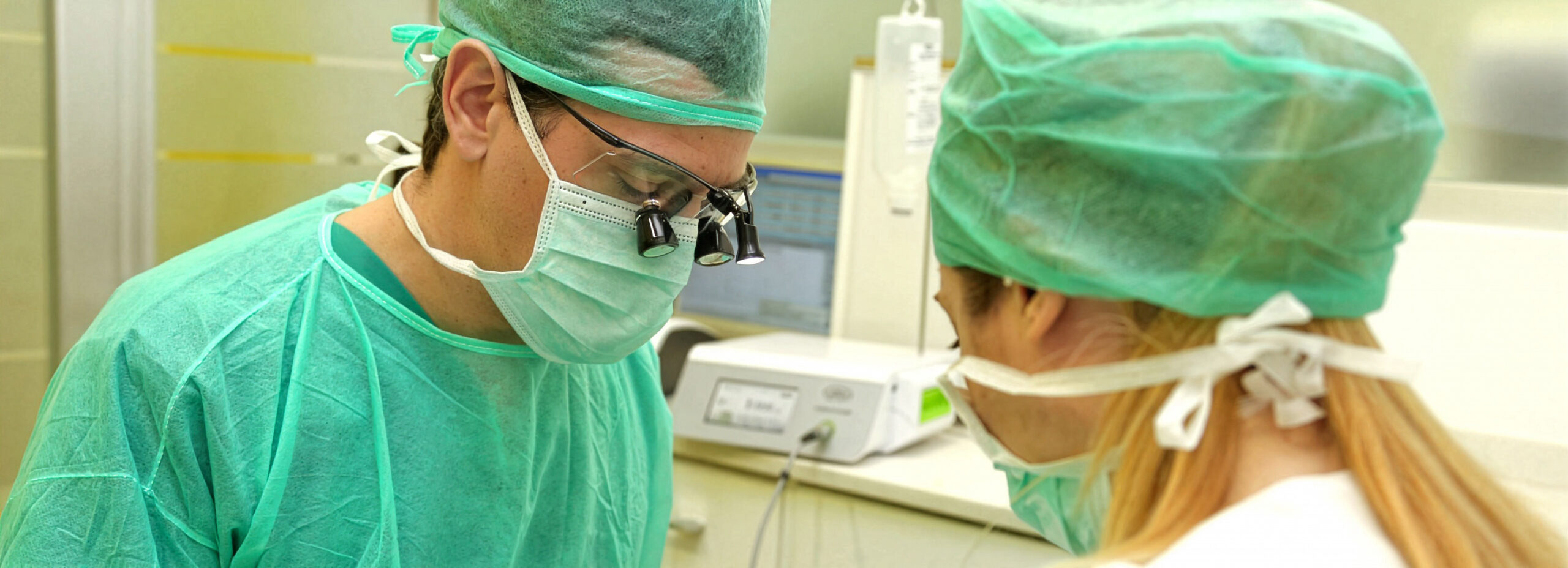 ClinicaDentalMartorell-Home2-1 Firefly Upscaler 2x scale